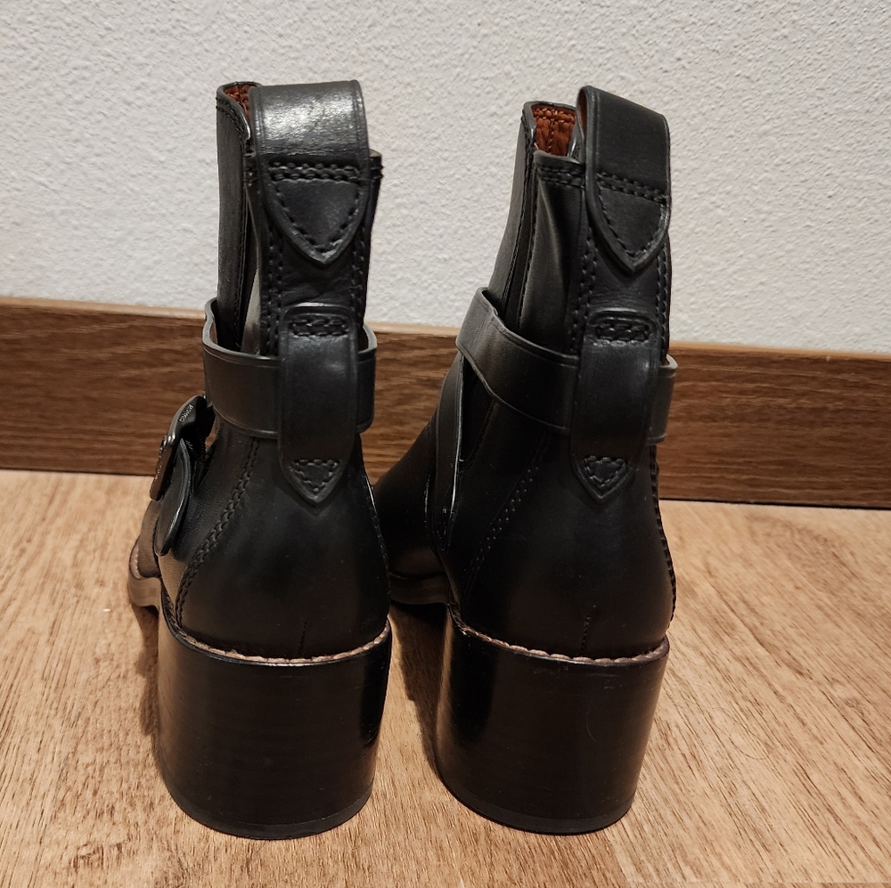 Coach Chelsea Buckle Boots SIZE 7 BLACK LEATHER - Picture 3 of 8